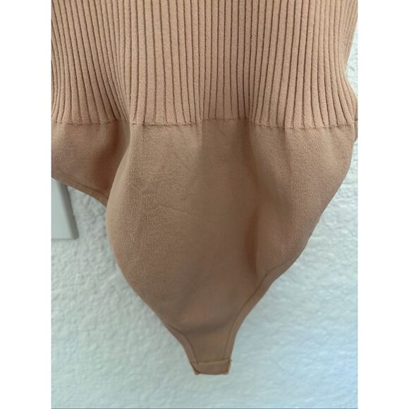 A.L.C. Ribbed Toni Bodysuit in Tamarind Beige Size L - Picture 7 of 12